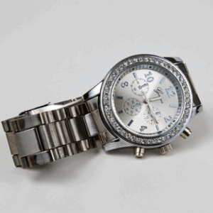 Glamour Chronograph Watch – Silver Shine with Crystal Elegance